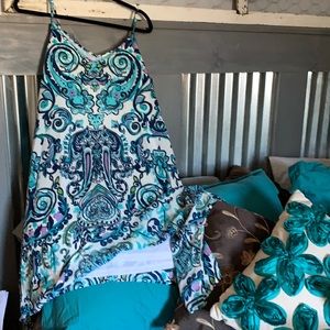 Large boutique dress with lining